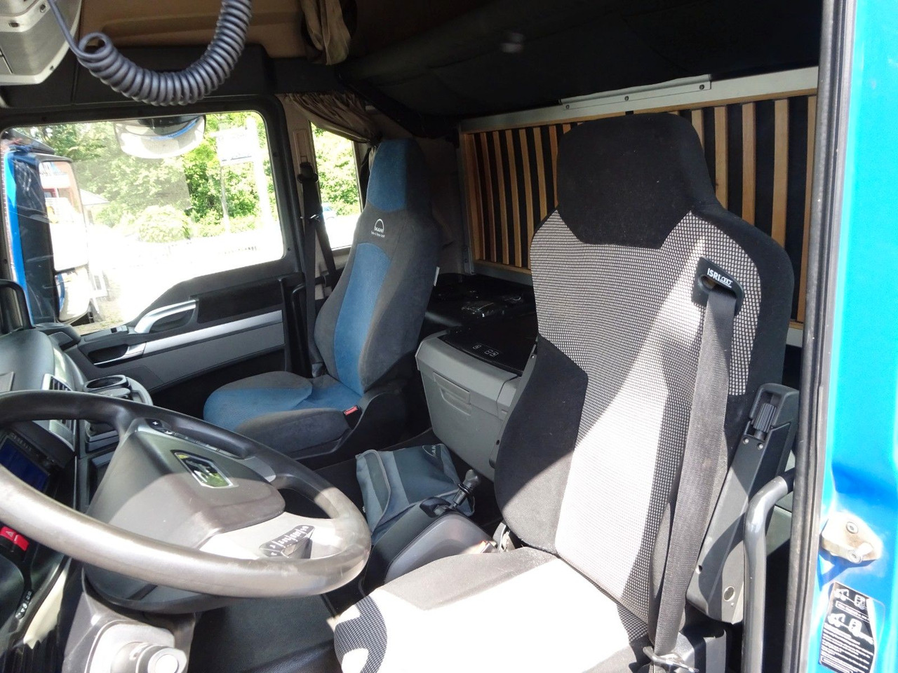 Tovornjak za prevoz lesa, Tovornjak z dvigalom MAN 26.510 mit KESLA 2112 Holzkran+Kabine+Greifer: slika 17