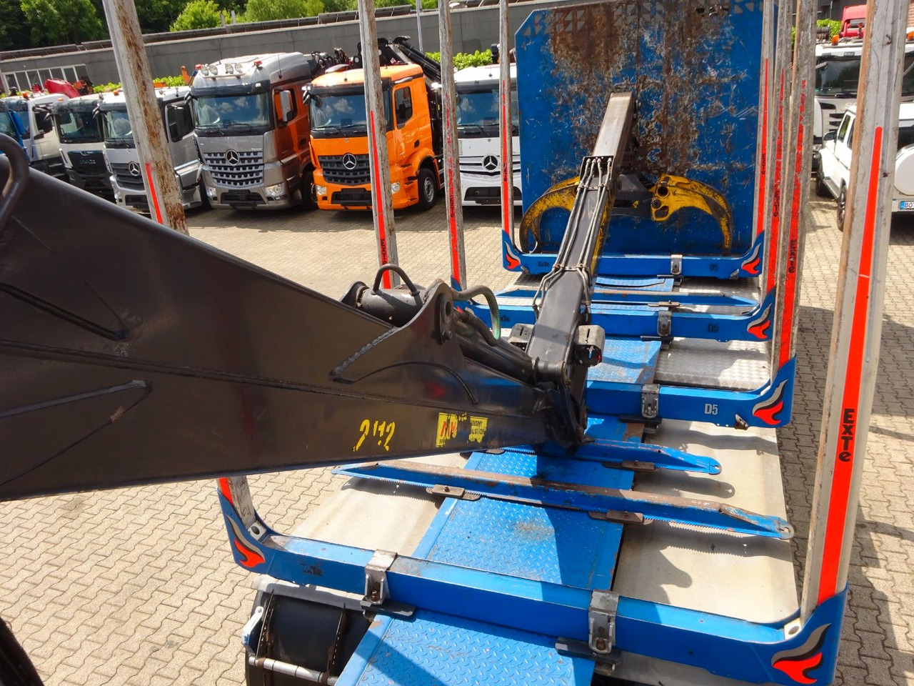 Tovornjak za prevoz lesa, Tovornjak z dvigalom MAN 26.510 mit KESLA 2112 Holzkran+Kabine+Greifer: slika 11