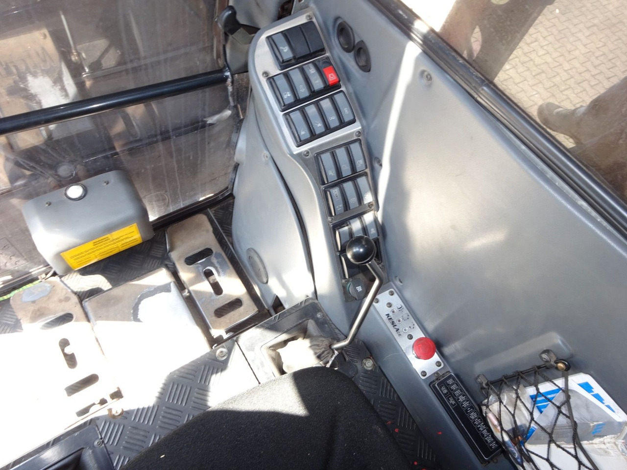 Tovornjak za prevoz lesa, Tovornjak z dvigalom MAN 26.510 mit KESLA 2112 Holzkran+Kabine+Greifer: slika 20