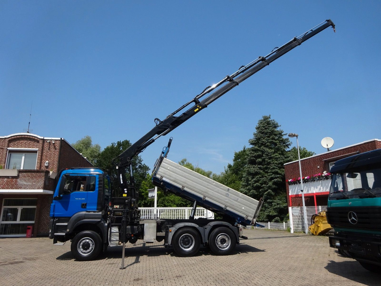 MAN 28.400 TGS 3Skipper+HIAB 166 E-4 HIPRPO 6x4-4 - Tovornjak prekucnik, Tovornjak z dvigalom: slika 2 MAN 28.400 TGS 3Skipper+HIAB 166 E-4 HIPRPO 6x4-4 - Tovornjak prekucnik, Tovornjak z dvigalom: slika 2