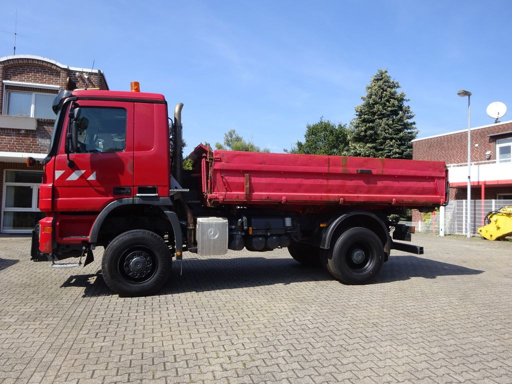 Mercedes-Benz 1832 Actros MEILLER 3Skipper4x4 mit Schneeplatte Mercedes-Benz 1832 Actros MEILLER 3Skipper4x4 mit Schneeplatte - Tovornjak prekucnik: slika 2 Mercedes-Benz 1832 Actros MEILLER 3Skipper4x4 mit Schneeplatte Mercedes-Benz 1832 Actros MEILLER 3Skipper4x4 mit Schneeplatte - Tovornjak prekucnik: slika 2