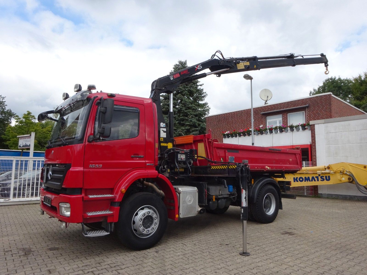 Mercedes-Benz 1833 Axor Meiller 3Skipper +HIAB 111 HIDUO +Funk - Tovornjak prekucnik, Tovornjak z dvigalom: slika 4 Mercedes-Benz 1833 Axor Meiller 3Skipper +HIAB 111 HIDUO +Funk - Tovornjak prekucnik, Tovornjak z dvigalom: slika 4