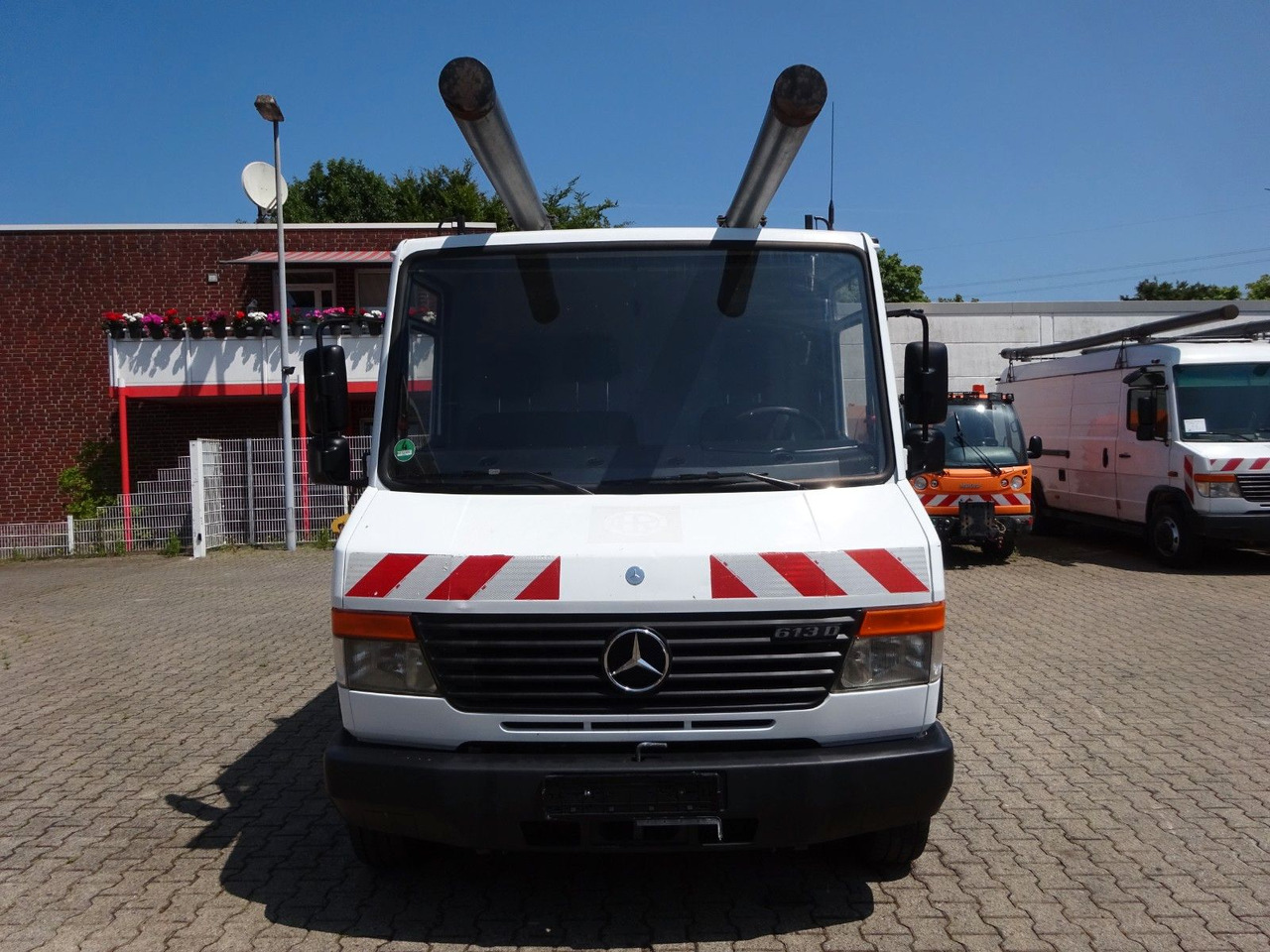 Mercedes-Benz 613D Vario Kasten 4x2 - Furgon: slika 4 Mercedes-Benz 613D Vario Kasten 4x2 - Furgon: slika 4