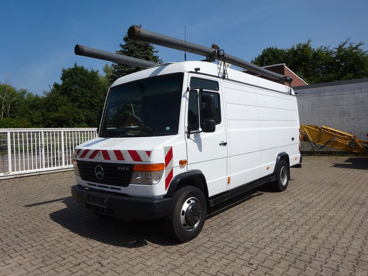Mercedes-Benz 616D Vario Kastenwagen 4x2 - Furgon: slika 2 Mercedes-Benz 616D Vario Kastenwagen 4x2 - Furgon: slika 2