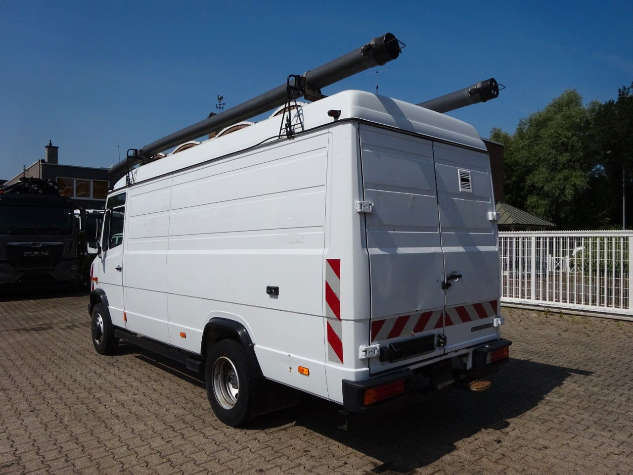 Mercedes-Benz 616D Vario Kastenwagen 4x2 - Furgon: slika 4 Mercedes-Benz 616D Vario Kastenwagen 4x2 - Furgon: slika 4