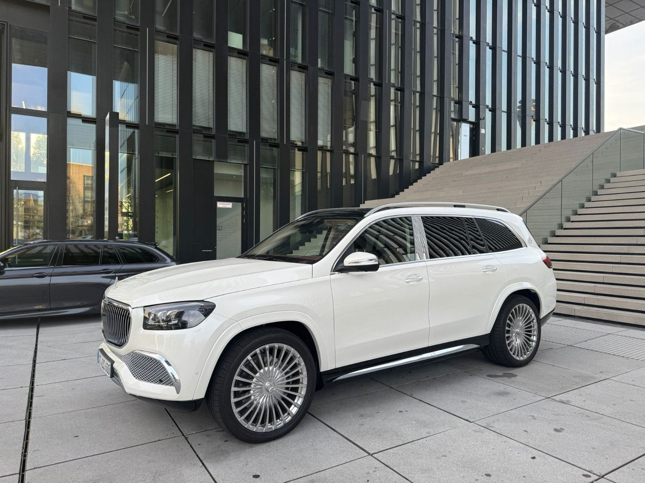 Mercedes-Benz GLS 600 Maybach 4Matic | 23 ZOLL | BURMESTER Mercedes-Benz GLS 600 Maybach 4Matic | 23 ZOLL | BURMESTER - SUV: slika 1 Mercedes-Benz GLS 600 Maybach 4Matic | 23 ZOLL | BURMESTER Mercedes-Benz GLS 600 Maybach 4Matic | 23 ZOLL | BURMESTER - SUV: slika 1