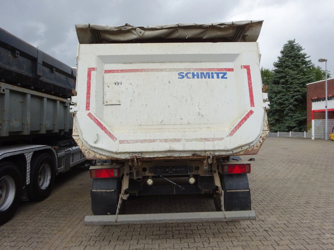 Schmitz Cargobull SKI 24 SL 7.2 Kipp Auflieger Mulde mit 3 Achsen - Kiper polprikolica: slika 5 Schmitz Cargobull SKI 24 SL 7.2 Kipp Auflieger Mulde mit 3 Achsen - Kiper polprikolica: slika 5