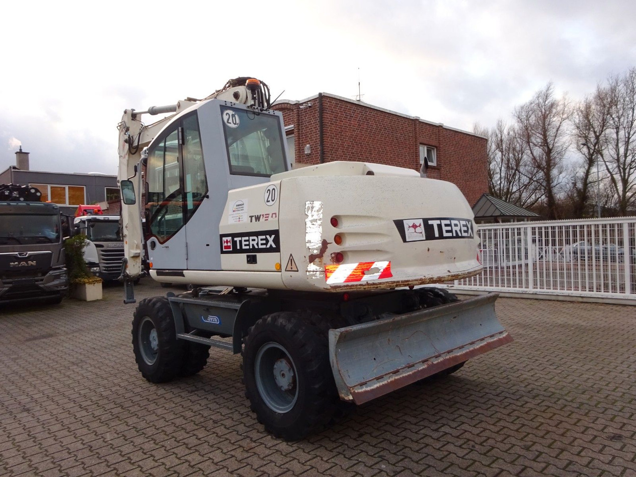 Terex ATLAS TW130 Terex ATLAS TW130 - Bager na kolesih: slika 2 Terex ATLAS TW130 Terex ATLAS TW130 - Bager na kolesih: slika 2
