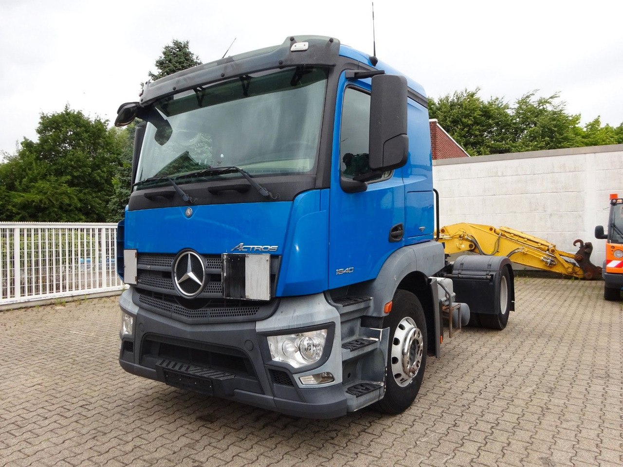 Mercedes-Benz 1840 Actros SZM 4x2 - Vlačilec: slika 1 Mercedes-Benz 1840 Actros SZM 4x2 - Vlačilec: slika 1