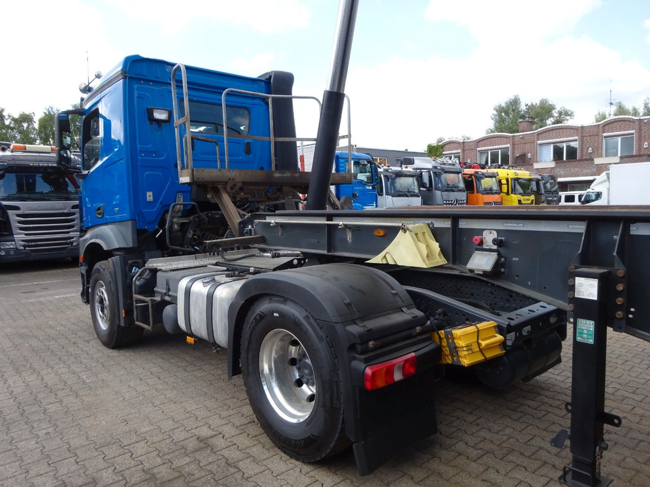 Vlačilec Mercedes-Benz 1853 Arocs SZM mit Kipperpumpe: slika 6