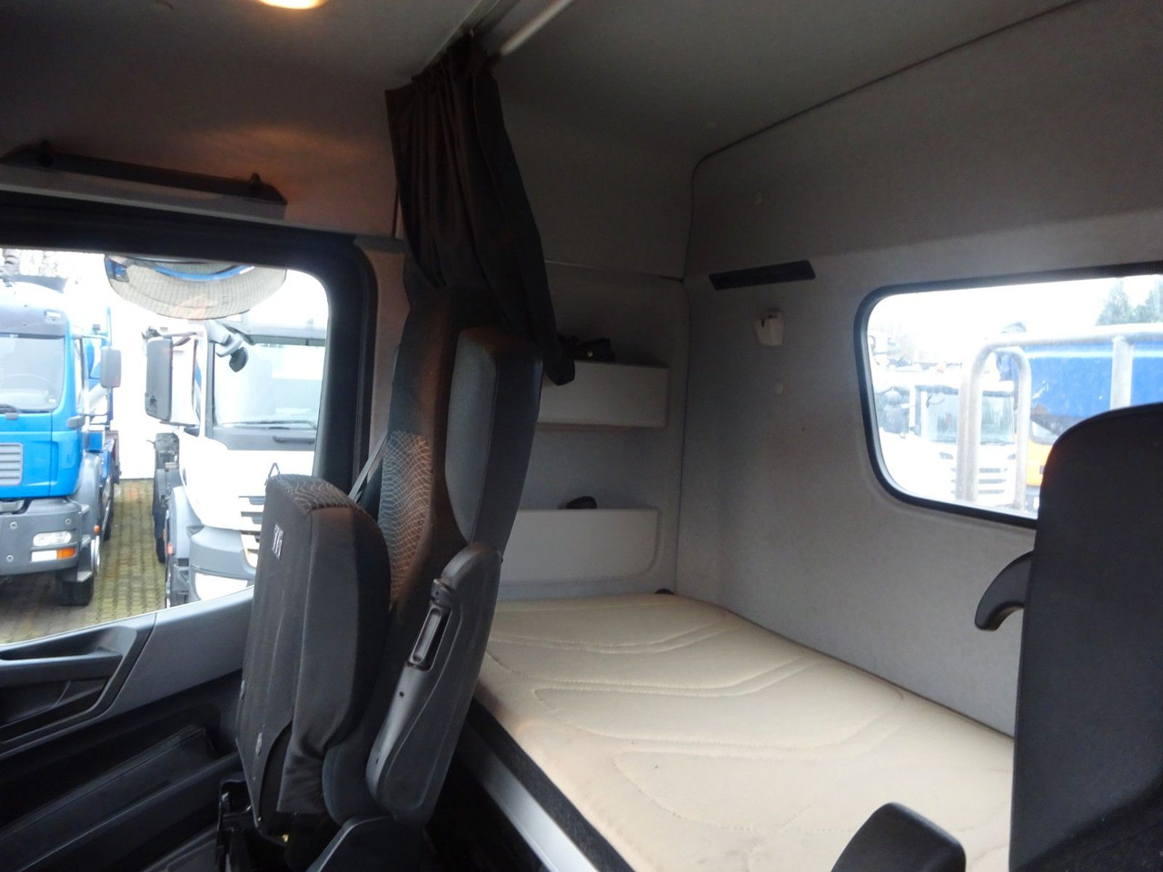 Vlačilec Mercedes-Benz 1853 Arocs SZM mit Kipperpumpe: slika 12