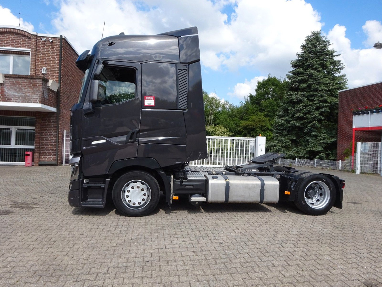 Renault T 520 Komfort SZM 4x2 - Vlačilec: slika 3 Renault T 520 Komfort SZM 4x2 - Vlačilec: slika 3