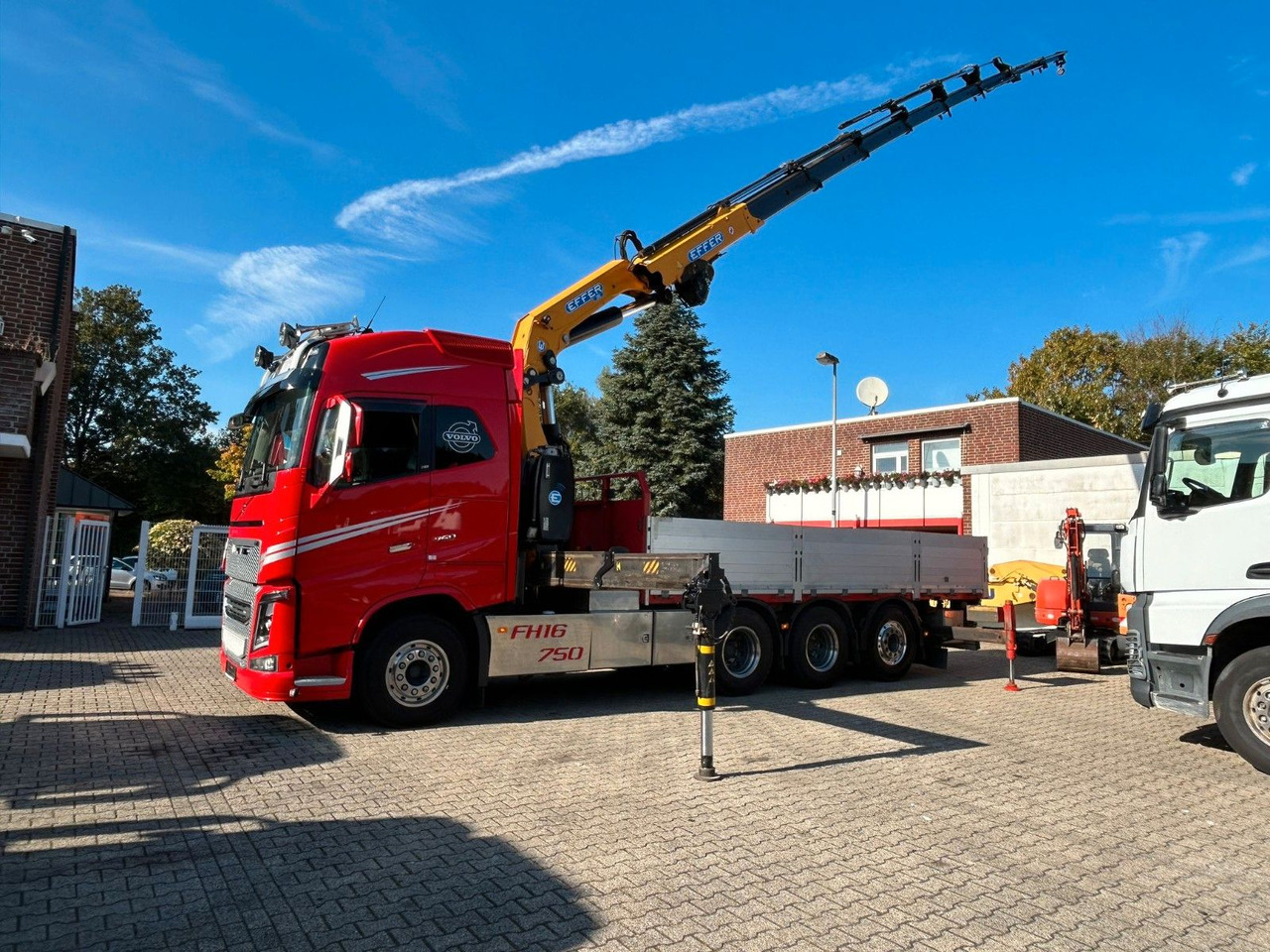 Volvo Autokran FH16 750 Pritsche EFFER 395/8S Lenk - Tovornjak z dvigalom: slika 4 Volvo Autokran FH16 750 Pritsche EFFER 395/8S Lenk - Tovornjak z dvigalom: slika 4
