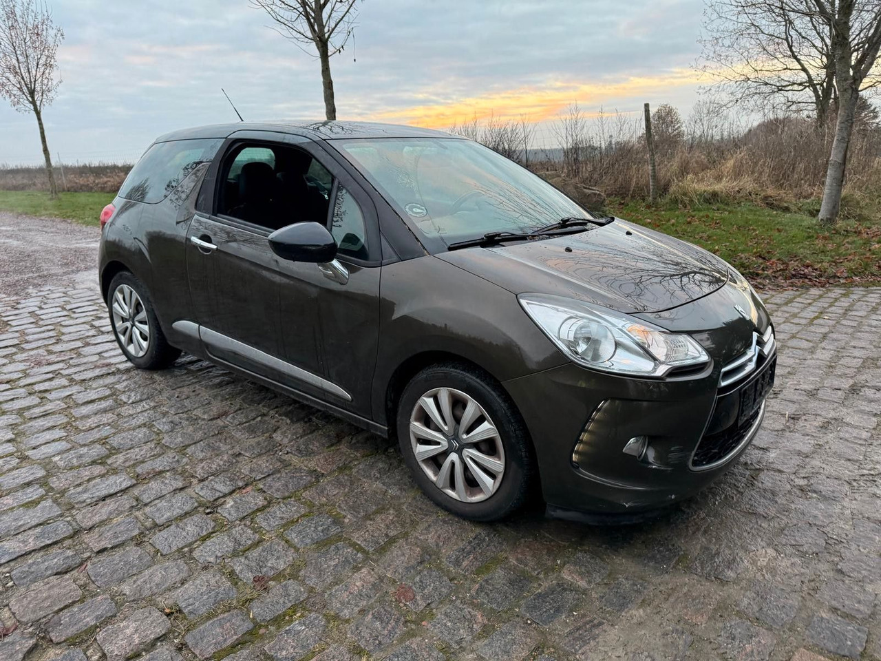 Citroën DS3 Sport - Avtomobil: slika 4 Citroën DS3 Sport - Avtomobil: slika 4