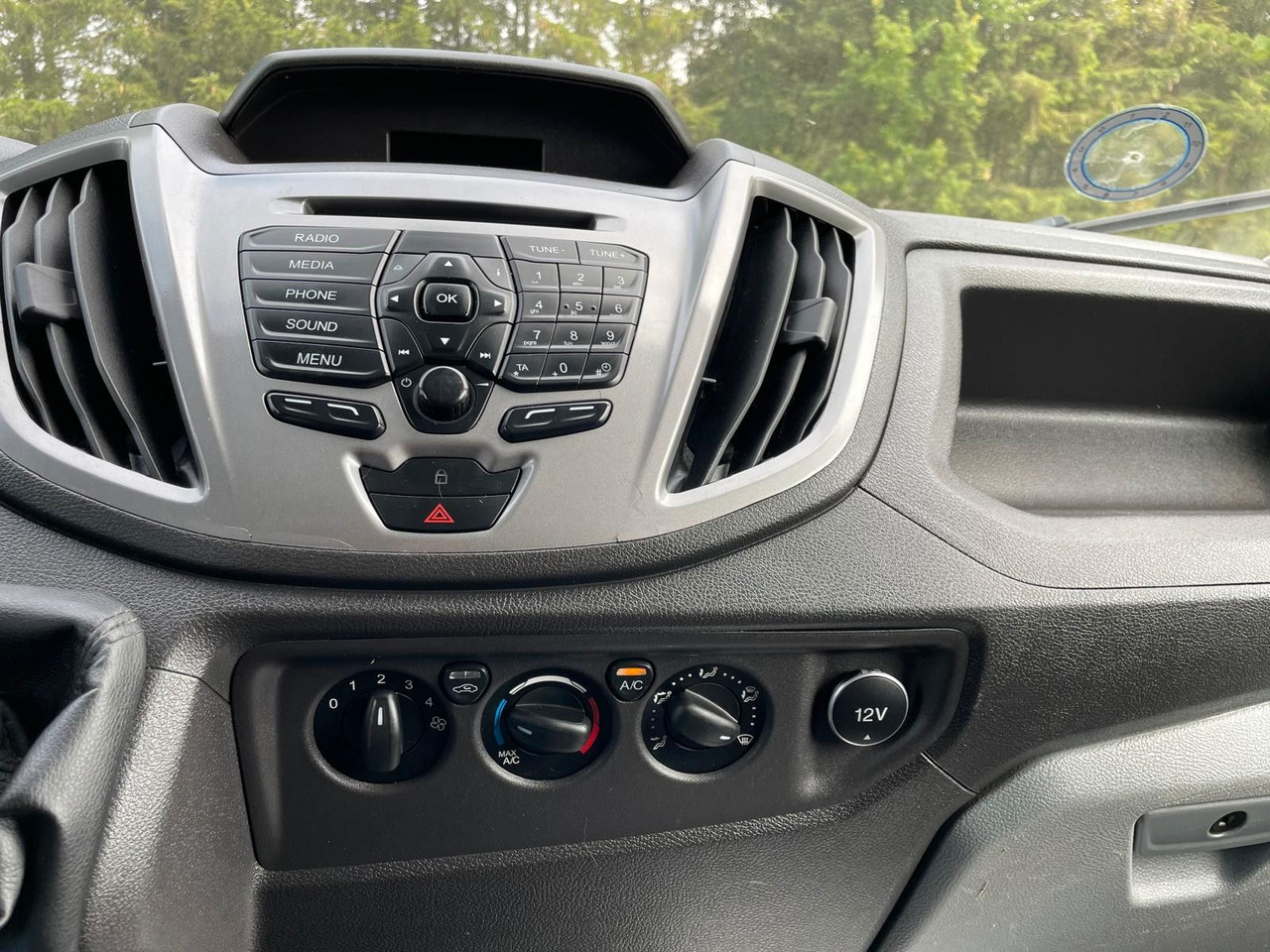 Dostavno vozilo s kesonom Ford Transit Pritsche 470 L3 Einzelkabine: slika 14