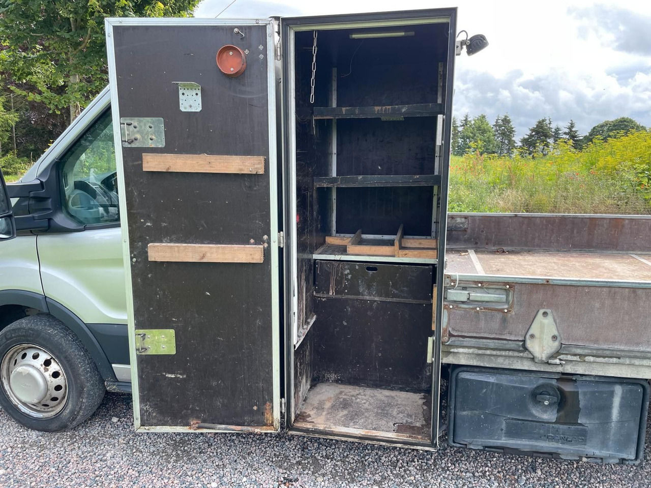Dostavno vozilo s kesonom Ford Transit Pritsche 470 L3 Einzelkabine: slika 19