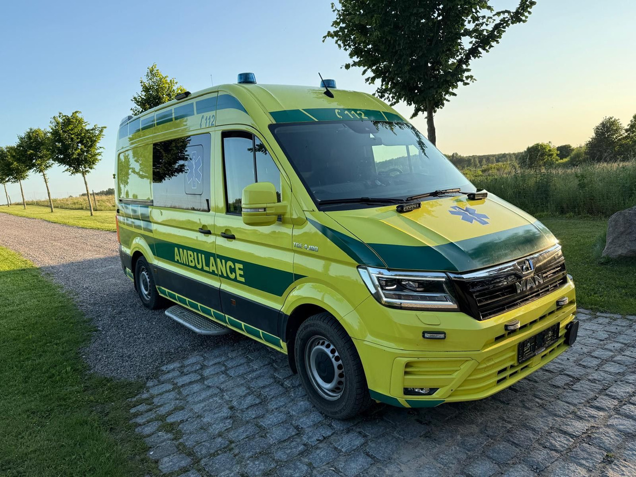 MAN TGE 4.180 Ambulance * 29 800 € netto *RESERVED - Reševalno vozilo: slika 1 MAN TGE 4.180 Ambulance * 29 800 € netto *RESERVED - Reševalno vozilo: slika 1