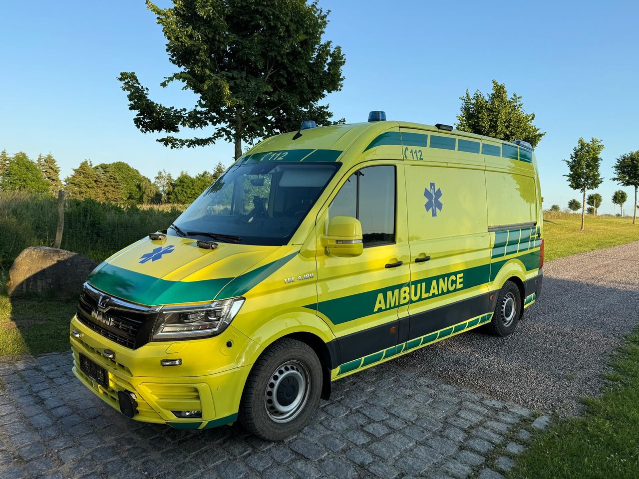 MAN TGE 4.180 Ambulance * 29 800 € netto *RESERVED - Reševalno vozilo: slika 2 MAN TGE 4.180 Ambulance * 29 800 € netto *RESERVED - Reševalno vozilo: slika 2