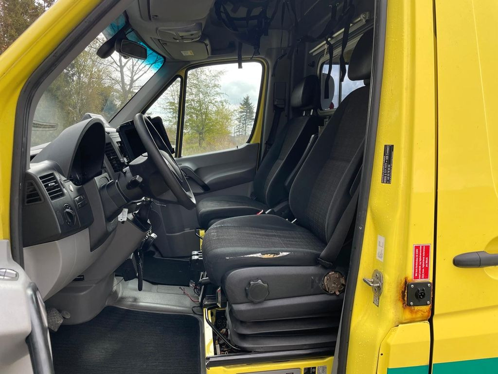 Reševalno vozilo Mercedes-Benz Sprinter 316 CDI Ambulance Electric STRYKER Bed: slika 9
