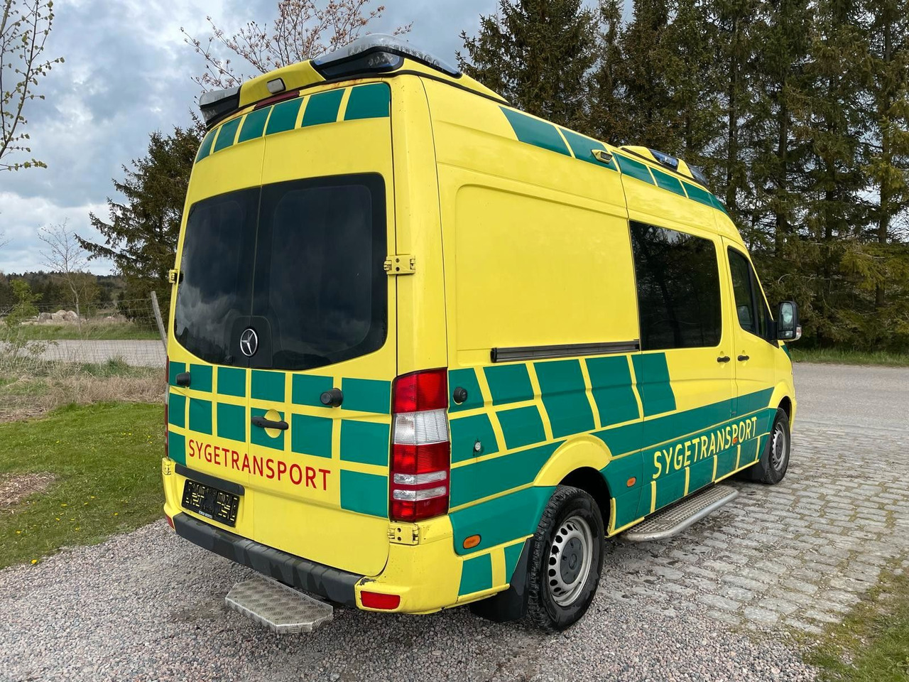 Mercedes-Benz Sprinter 316 CDI Ambulance Electric STRYKER Bed Mercedes-Benz Sprinter 316 CDI Electric-STRYKER *19920€ netto - Reševalno vozilo: slika 5 Mercedes-Benz Sprinter 316 CDI Ambulance Electric STRYKER Bed Mercedes-Benz Sprinter 316 CDI Electric-STRYKER *19920€ netto - Reševalno vozilo: slika 5