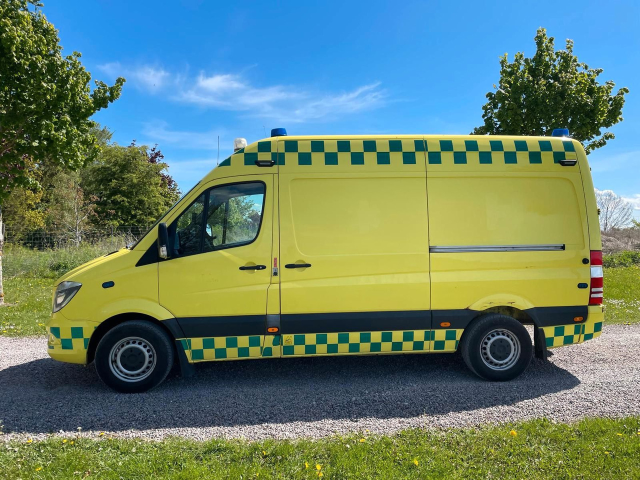 Mercedes-Benz Sprinter II Kasten 316 CDI Aut Ambulance* - Reševalno vozilo: slika 2 Mercedes-Benz Sprinter II Kasten 316 CDI Aut Ambulance* - Reševalno vozilo: slika 2