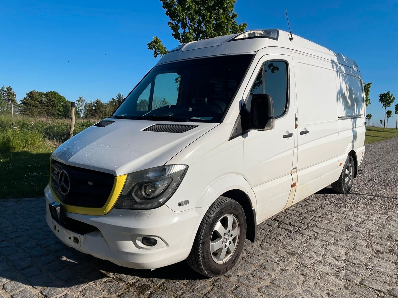 Mercedes-Benz Sprinter Kasten 316 CDI Ambulance *7 200 netto* - Reševalno vozilo: slika 1 Mercedes-Benz Sprinter Kasten 316 CDI Ambulance *7 200 netto* - Reševalno vozilo: slika 1