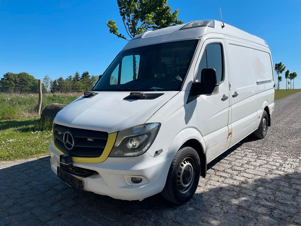 Mercedes-Benz Sprinter Kasten 316 CDI Ambulance *7 300 Netto - Reševalno vozilo: slika 1 Mercedes-Benz Sprinter Kasten 316 CDI Ambulance *7 300 Netto - Reševalno vozilo: slika 1