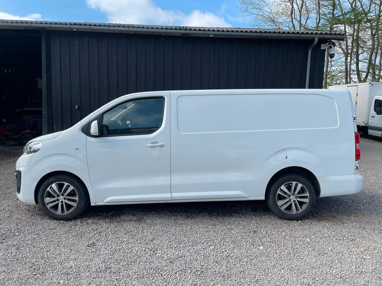 Peugeot Expert Kasten Premium L3 BlueHDi 2,0 *Defect* - Mali kombi: slika 2 Peugeot Expert Kasten Premium L3 BlueHDi 2,0 *Defect* - Mali kombi: slika 2