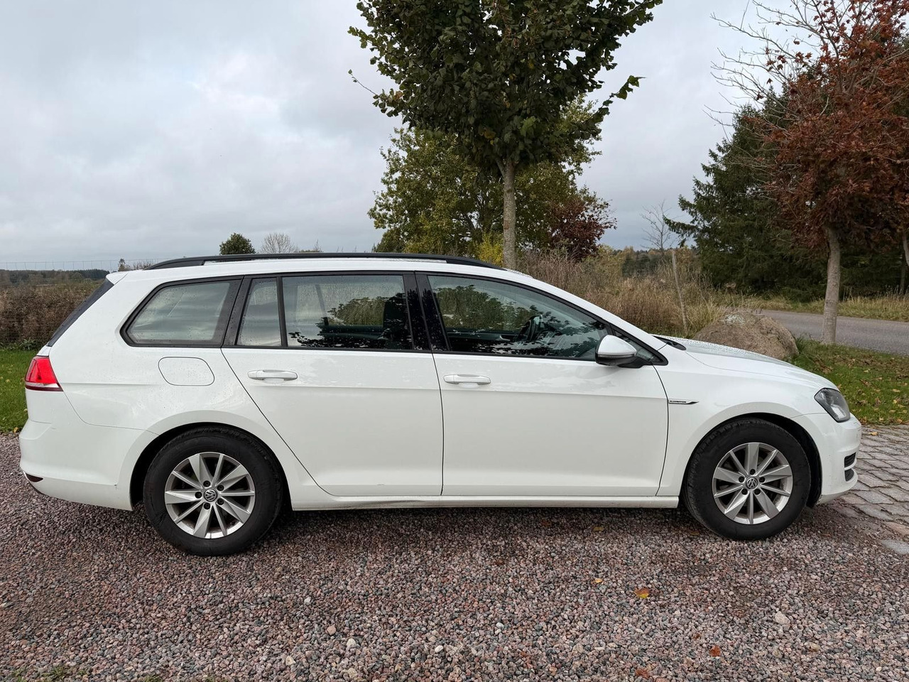 Volkswagen Golf VII Trendline BlueMotion - Karavan: slika 5 Volkswagen Golf VII Trendline BlueMotion - Karavan: slika 5