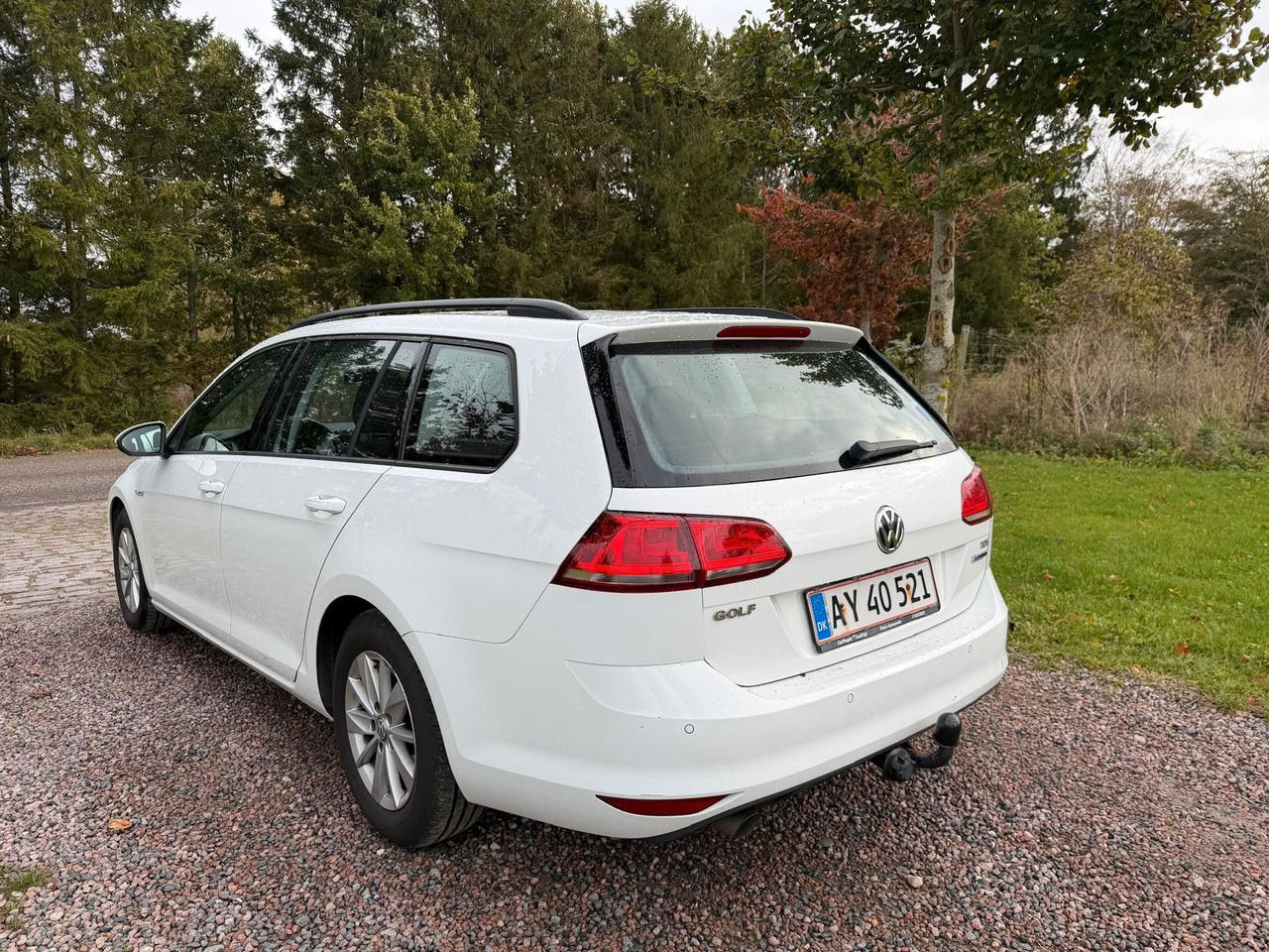 Volkswagen Golf VII Trendline BlueMotion - Karavan: slika 3 Volkswagen Golf VII Trendline BlueMotion - Karavan: slika 3