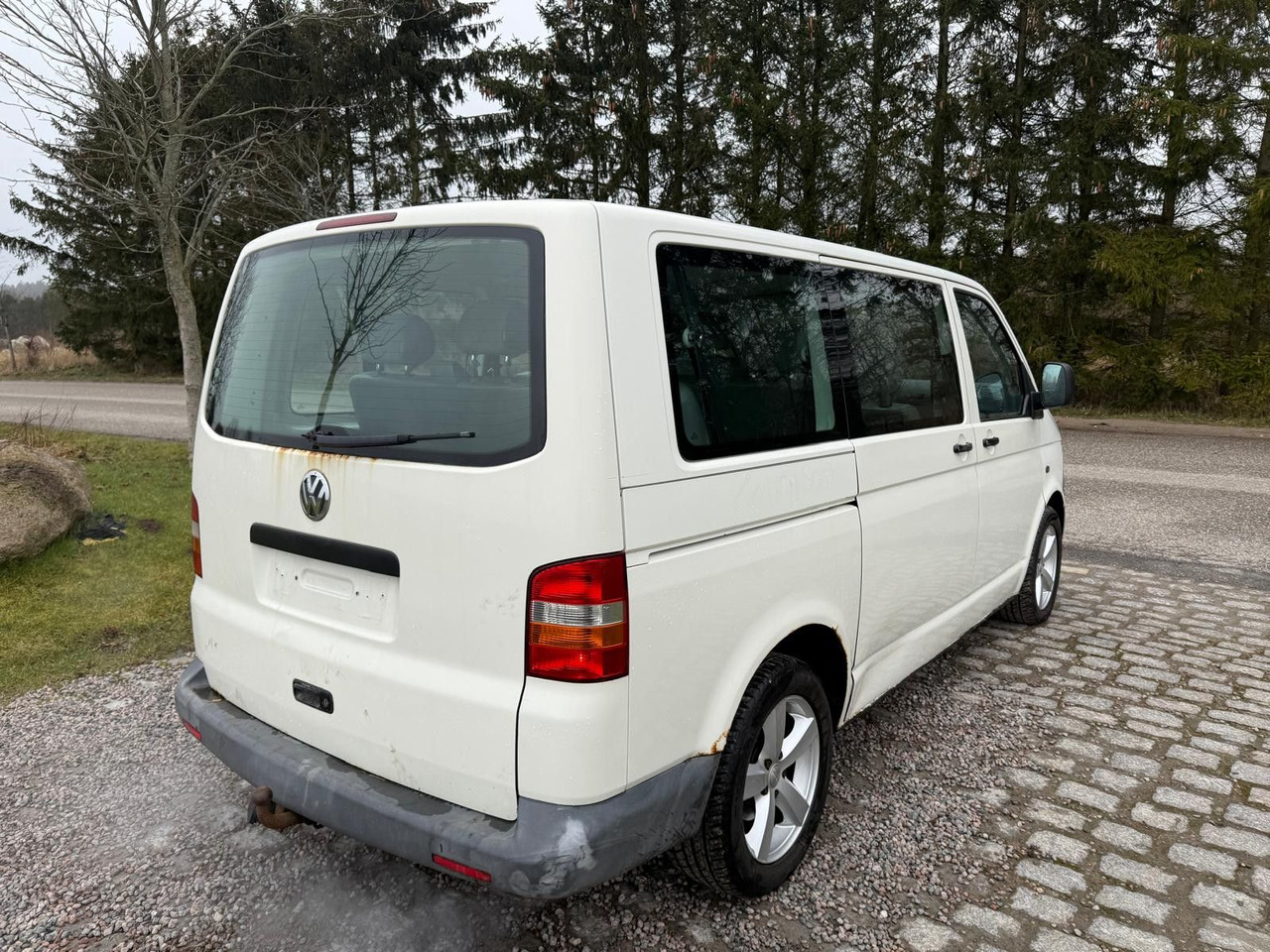 Volkswagen T5 Transporter 1.9 TDI *9 Sitze *RESERVED RO - Potniški kombi: slika 4 Volkswagen T5 Transporter 1.9 TDI *9 Sitze *RESERVED RO - Potniški kombi: slika 4