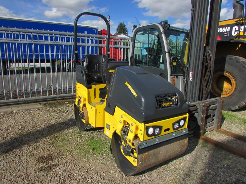 Bomag BW 90 AD-5 Walze / 21.500 EUR - Valjar: slika 2 Bomag BW 90 AD-5 Walze / 21.500 EUR - Valjar: slika 2