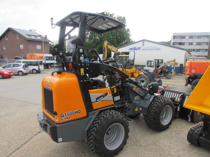 Giant G 1500 X-tra HD Canopy 29.900 EUR - Kolesni nakladalec: slika 5 Giant G 1500 X-tra HD Canopy 29.900 EUR - Kolesni nakladalec: slika 5