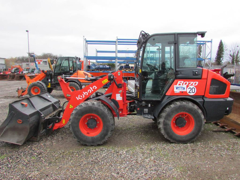 Kubota R 070 Radlader 35.800 EUR - Kolesni nakladalec: slika 1 Kubota R 070 Radlader 35.800 EUR - Kolesni nakladalec: slika 1