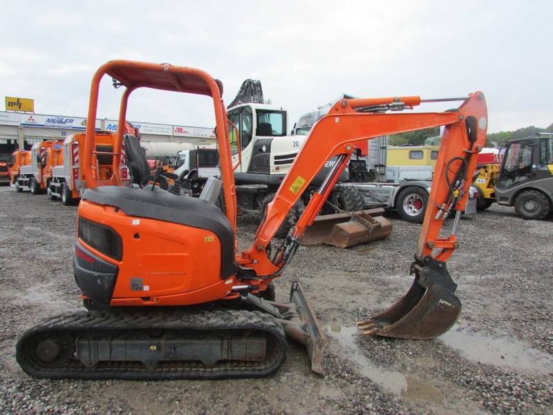 Kubota U 27-4 Canopy Minibagger 17.500 EUR - Mini bager: slika 4 Kubota U 27-4 Canopy Minibagger 17.500 EUR - Mini bager: slika 4