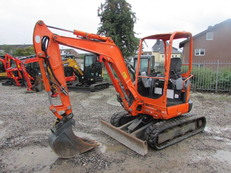 Kubota U 27-4 Canopy Minibagger 17.500 EUR - Mini bager: slika 2 Kubota U 27-4 Canopy Minibagger 17.500 EUR - Mini bager: slika 2