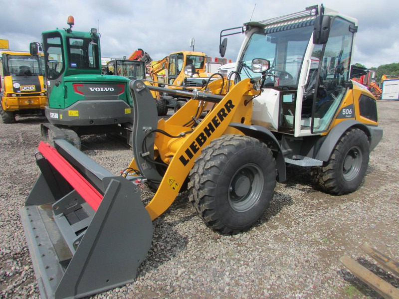 Liebherr L 506 C Compact 47.000 EUR netto Radlader 506C - Kolesni nakladalec: slika 1 Liebherr L 506 C Compact 47.000 EUR netto Radlader 506C - Kolesni nakladalec: slika 1