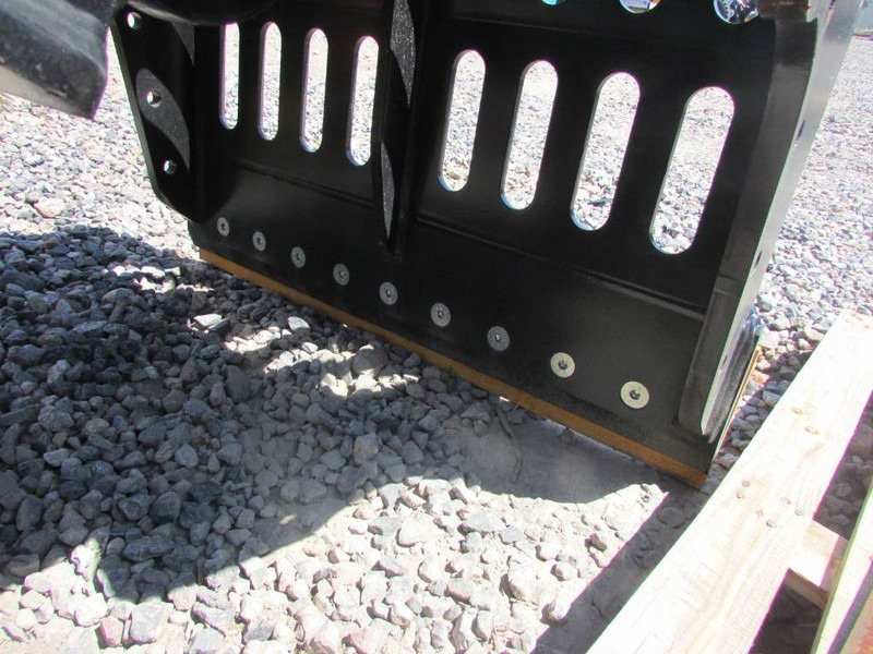 MB CRUSHER G 1000 S4 Sortiergreifer 14.000 EUR - Grabež za Gradbeni stroj: slika 4 MB CRUSHER G 1000 S4 Sortiergreifer 14.000 EUR - Grabež za Gradbeni stroj: slika 4