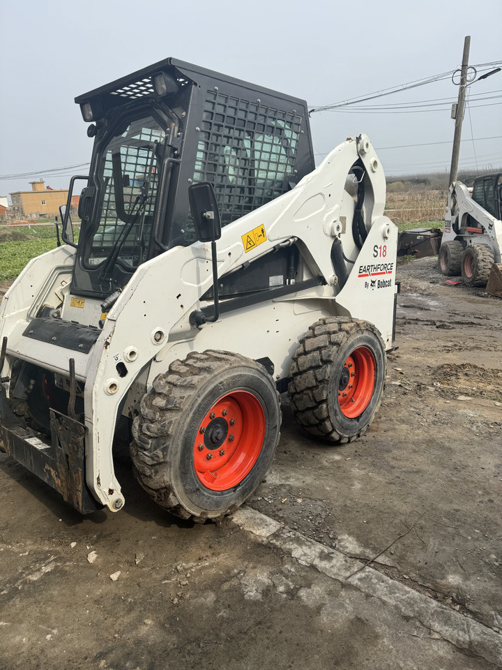 BOBCAT S18 - Mini nakladalec: slika 3 BOBCAT S18 - Mini nakladalec: slika 3