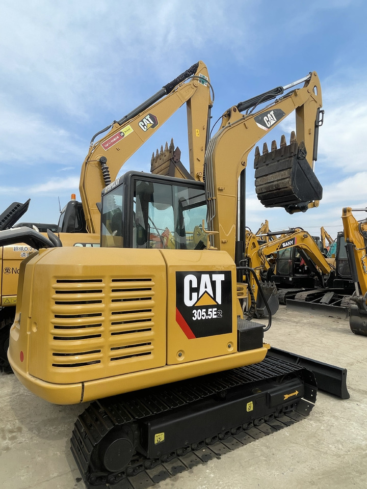 CATERPILLAR 305.5E2 - Mini bager: slika 1 CATERPILLAR 305.5E2 - Mini bager: slika 1