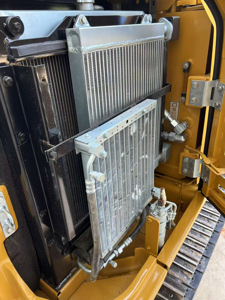 CATERPILLAR 305.5E2 - Mini bager: slika 4 CATERPILLAR 305.5E2 - Mini bager: slika 4