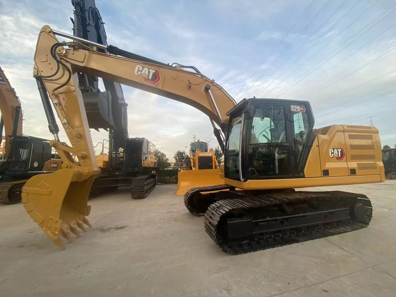 CATERPILLAR 320GC - Bager goseničar: slika 1 CATERPILLAR 320GC - Bager goseničar: slika 1