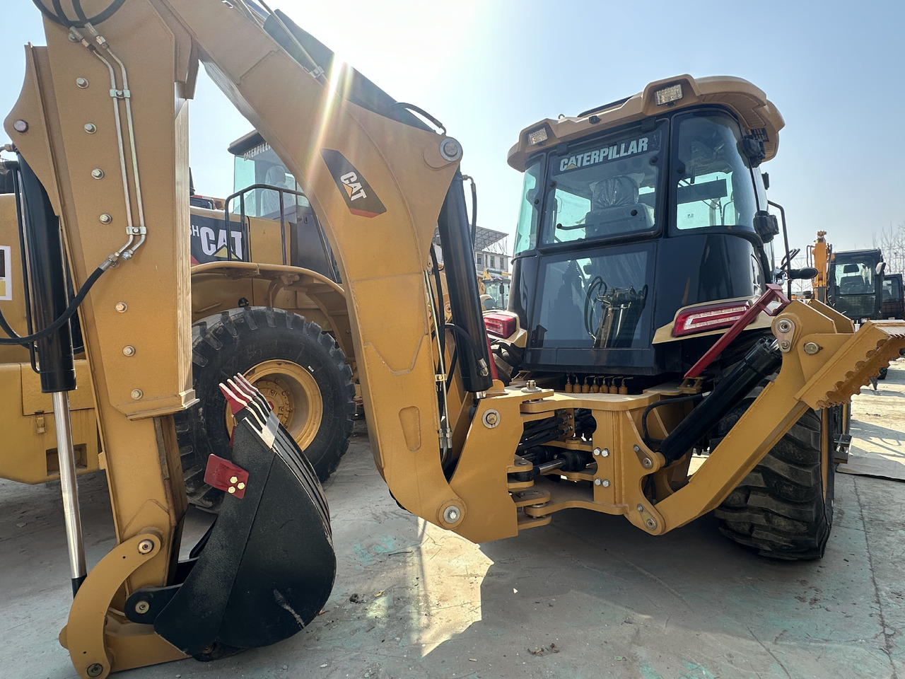 CATERPILLAR 420F - Bager nakladalec: slika 3 CATERPILLAR 420F - Bager nakladalec: slika 3