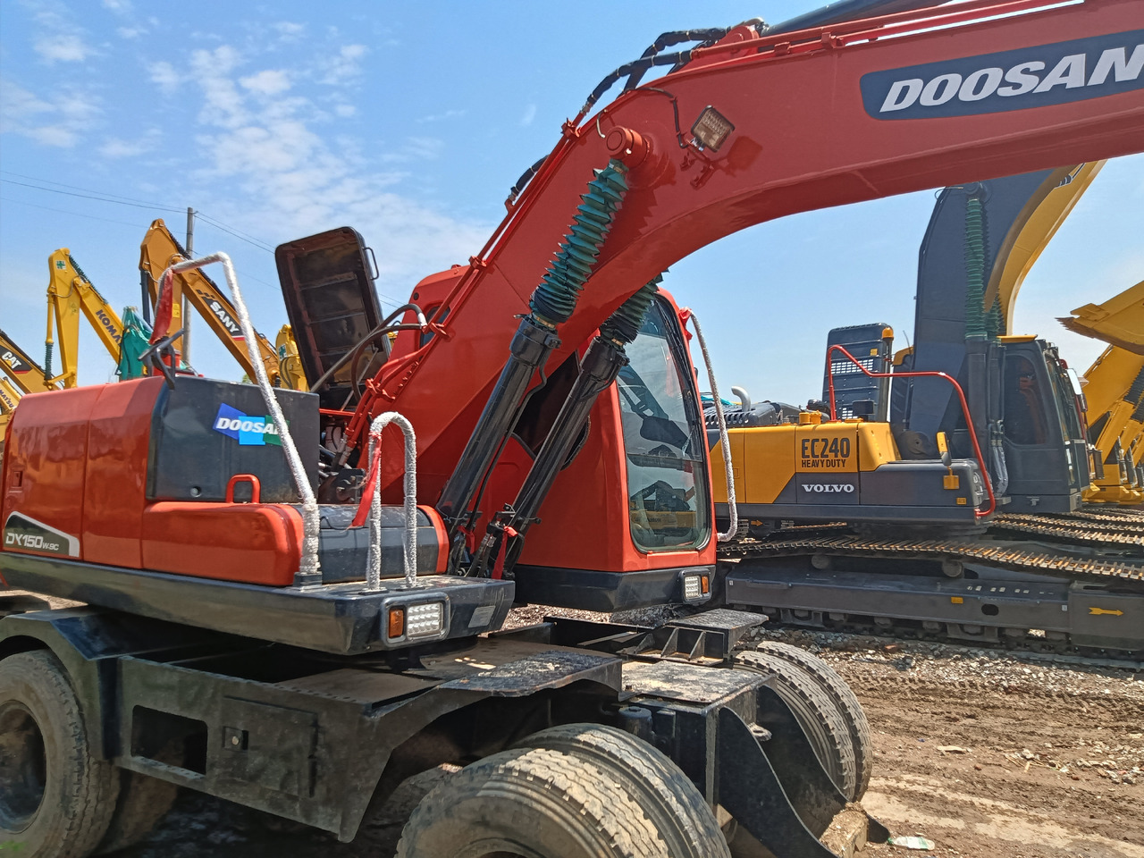 DOOSAN 150W - Bager na kolesih: slika 3 DOOSAN 150W - Bager na kolesih: slika 3