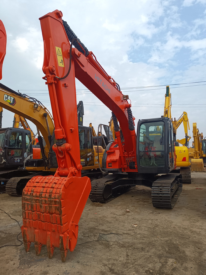 HITACHI ZX135 - Bager goseničar: slika 5 HITACHI ZX135 - Bager goseničar: slika 5