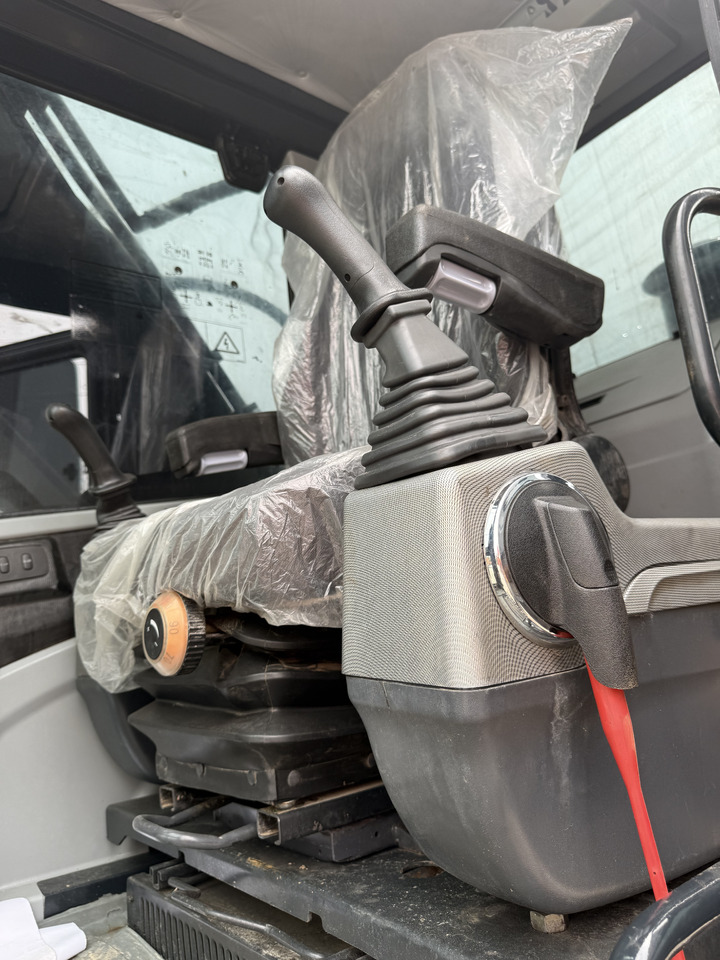 HYUNDAI HX220HD - Bager goseničar: slika 3 HYUNDAI HX220HD - Bager goseničar: slika 3