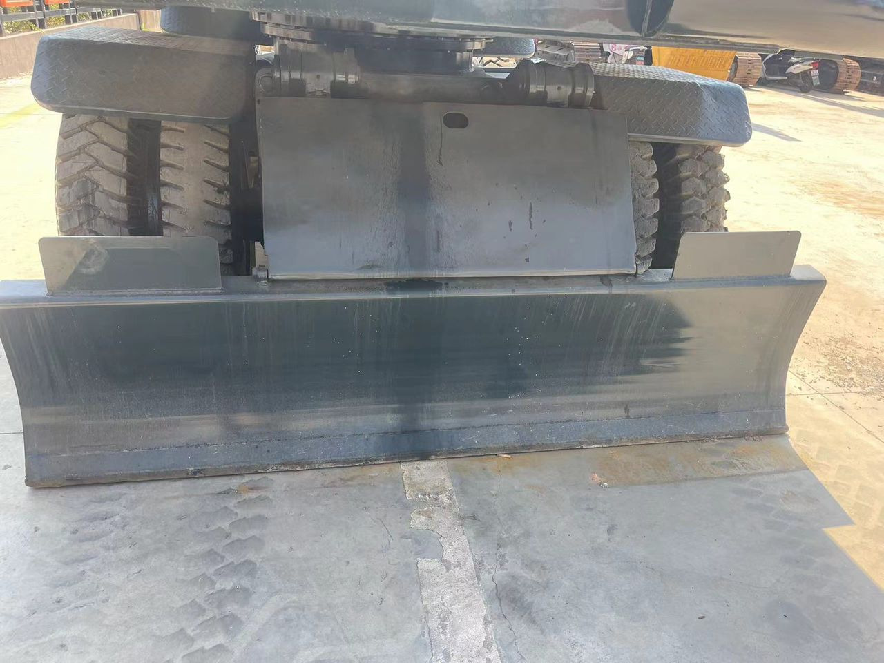 Hyundai 210W-9 - Bager na kolesih: slika 4 Hyundai 210W-9 - Bager na kolesih: slika 4