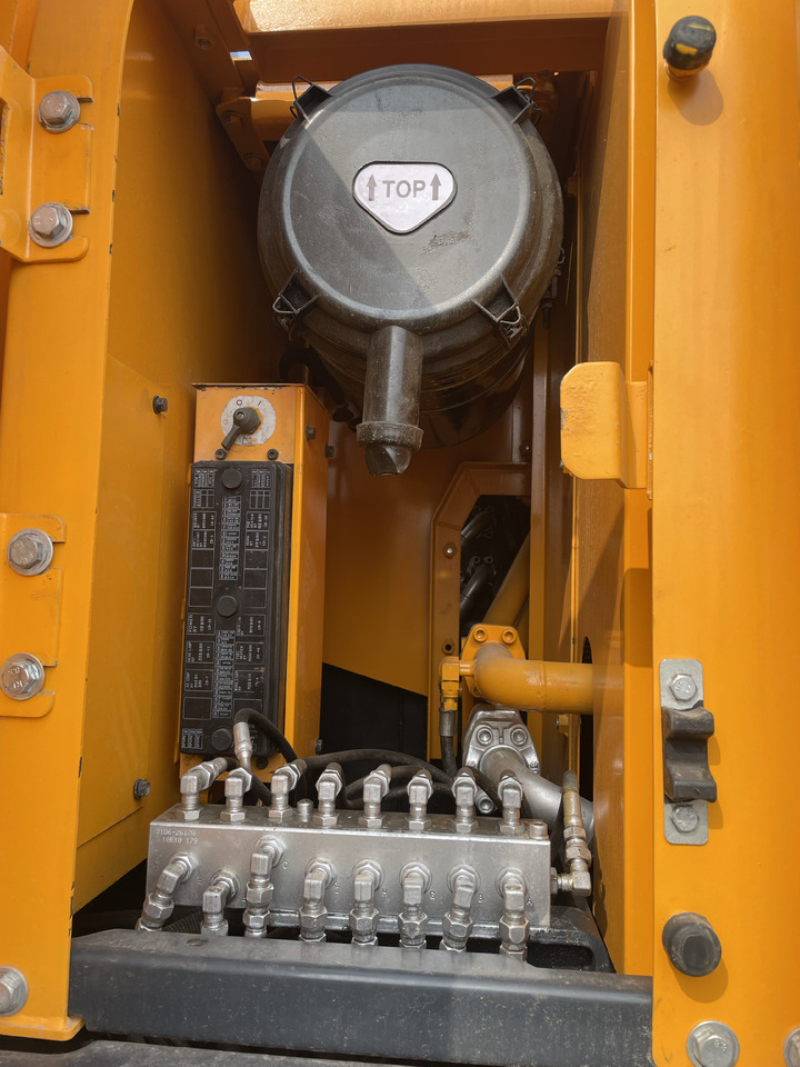 Hyundai R220LC-9S - Bager goseničar: slika 3 Hyundai R220LC-9S - Bager goseničar: slika 3