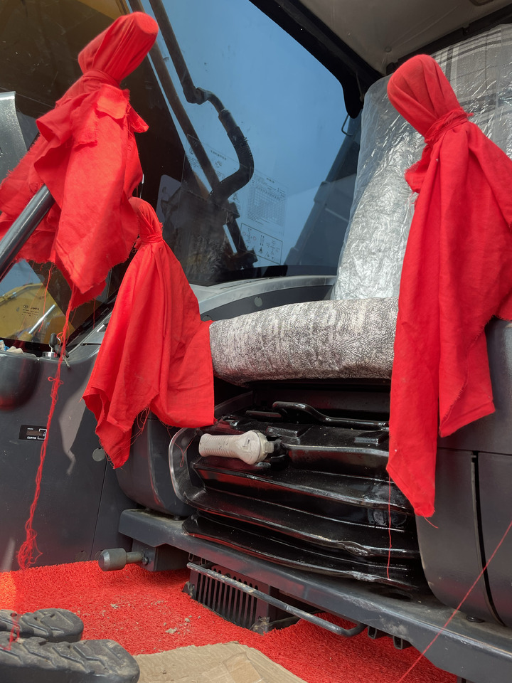 Hyundai R220LC-9S - Bager goseničar: slika 4 Hyundai R220LC-9S - Bager goseničar: slika 4