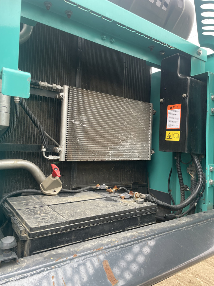 Bager goseničar KOBELCO SK200-8: slika 10